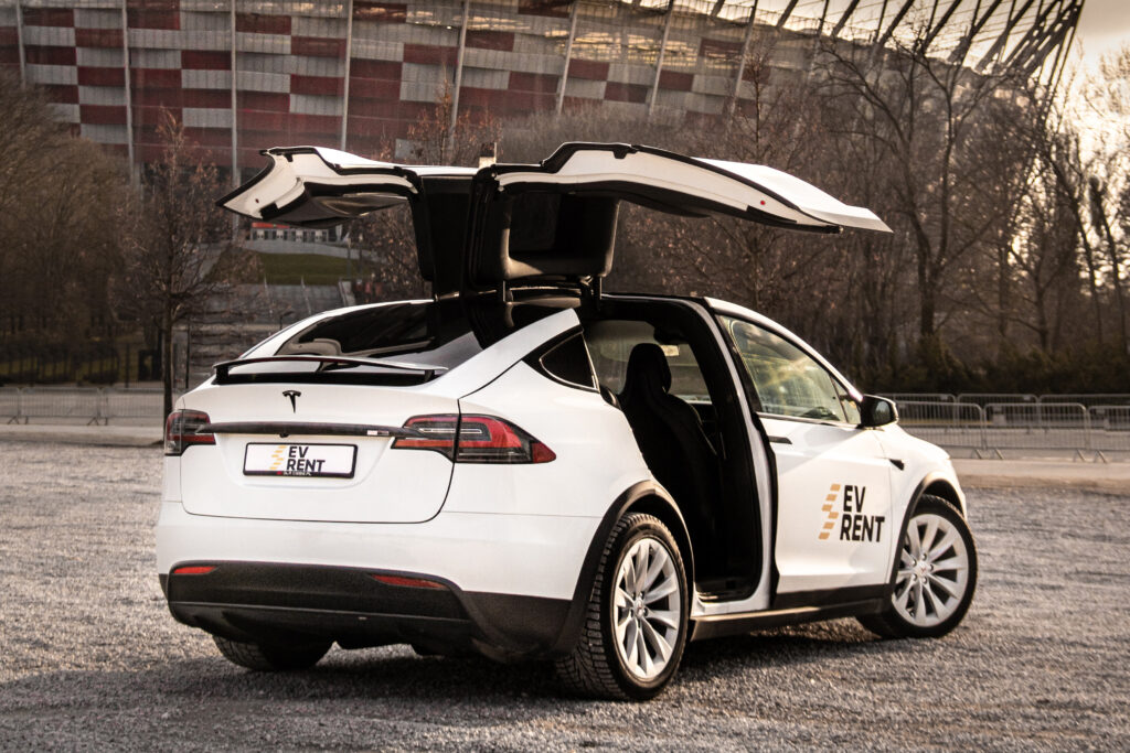 Tesla Model X Wynajem